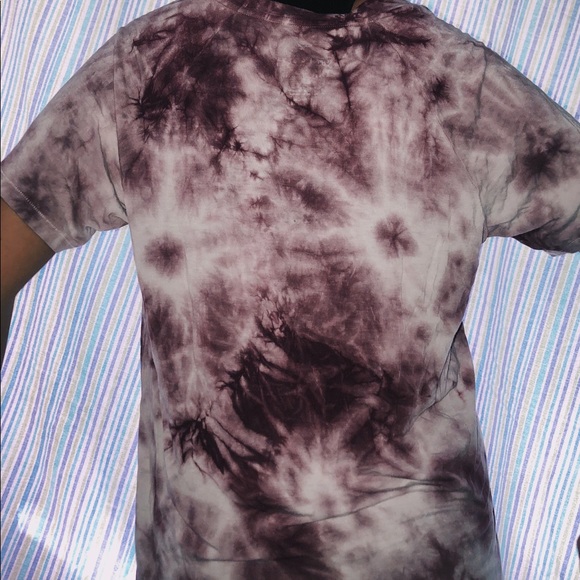 tshirt - Picture 2 of 2